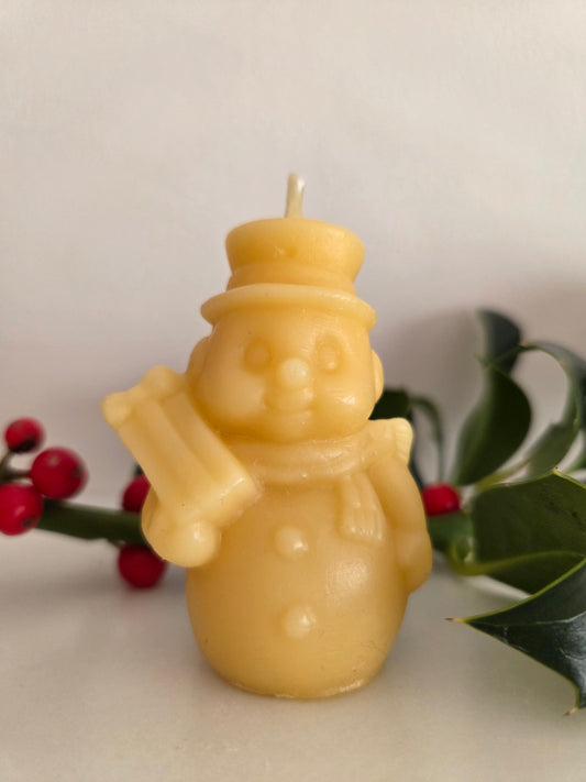 Beeswax Snowman Candle