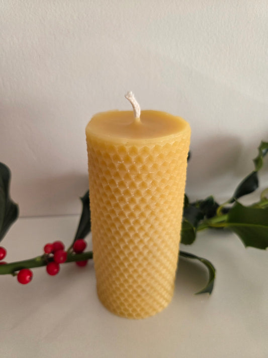 Beeswax Honeycomb Cylinder Candle