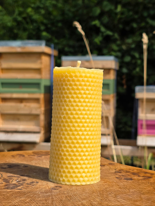 Beeswax Honeycomb Cylinder Candle