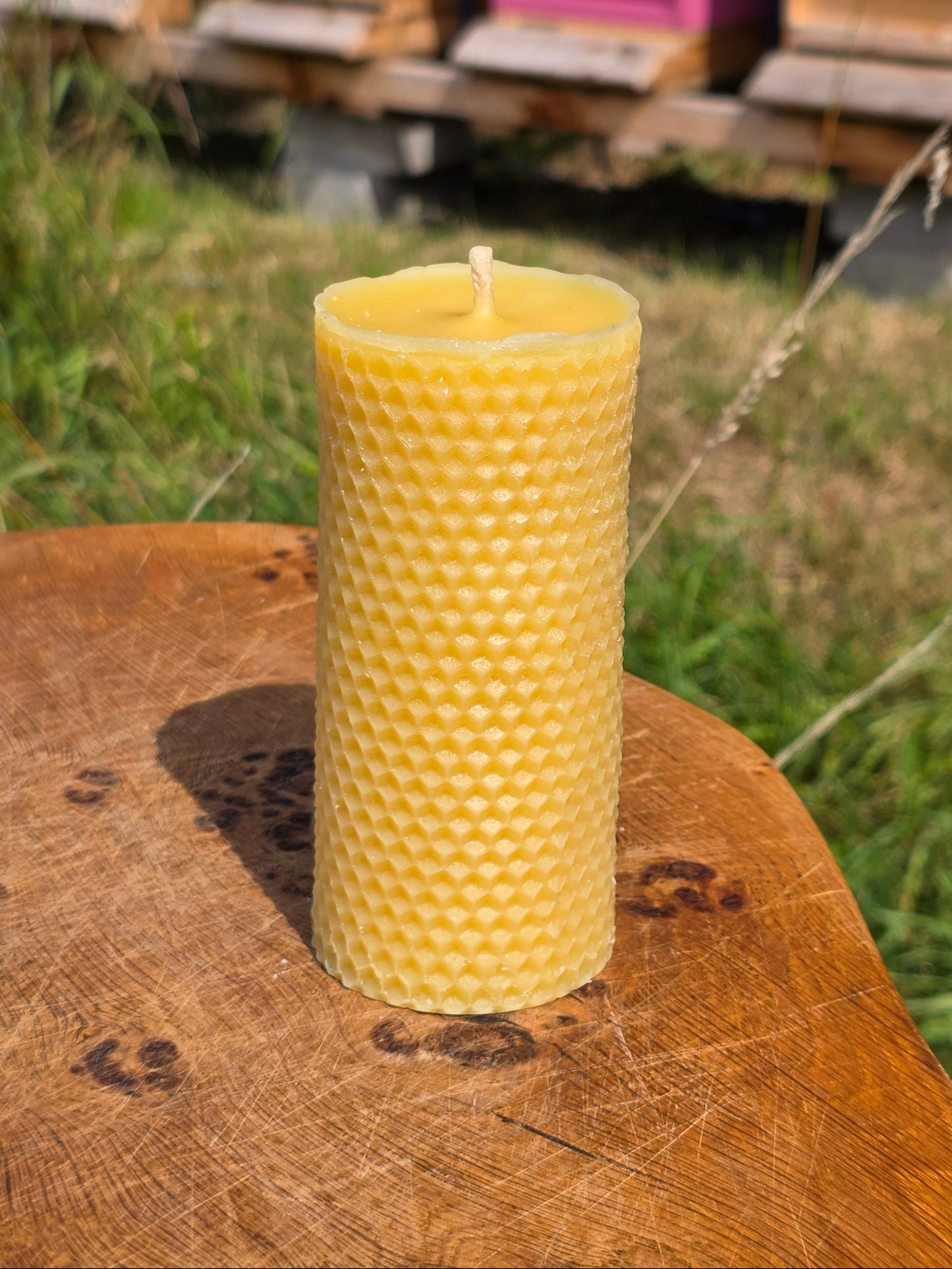 Beeswax Honeycomb Cylinder Candle